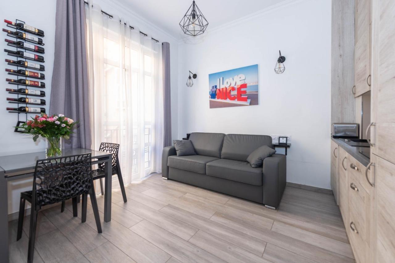 Nice Centre Flat - Modern, Quiet&Brand New Exterior foto